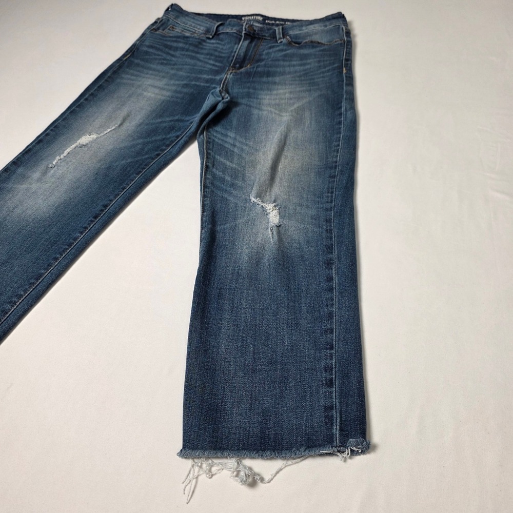 Signature by Levi Strauss Jeans Womens 6‎ Blue High Rise Slim Crop Distressed - Picture 4 of 16